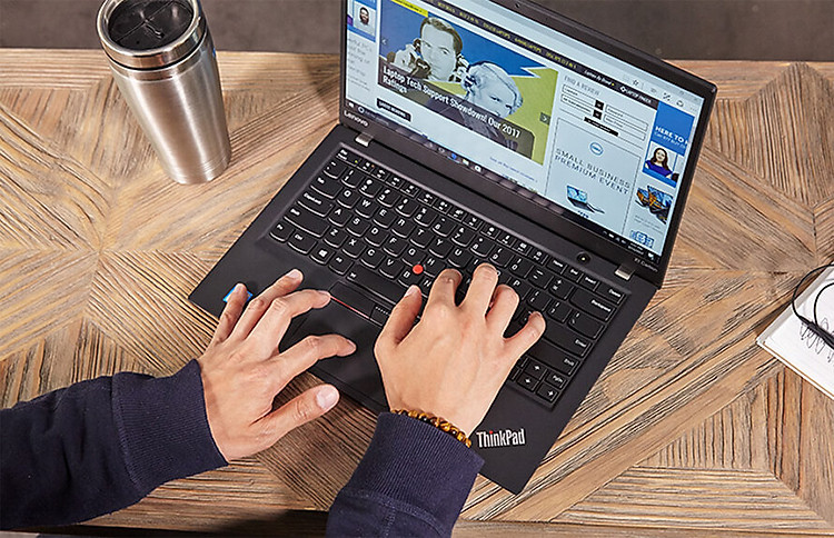 Lenovo ThinkPad X1 Carbon Gen 5 laptop doanh nhân